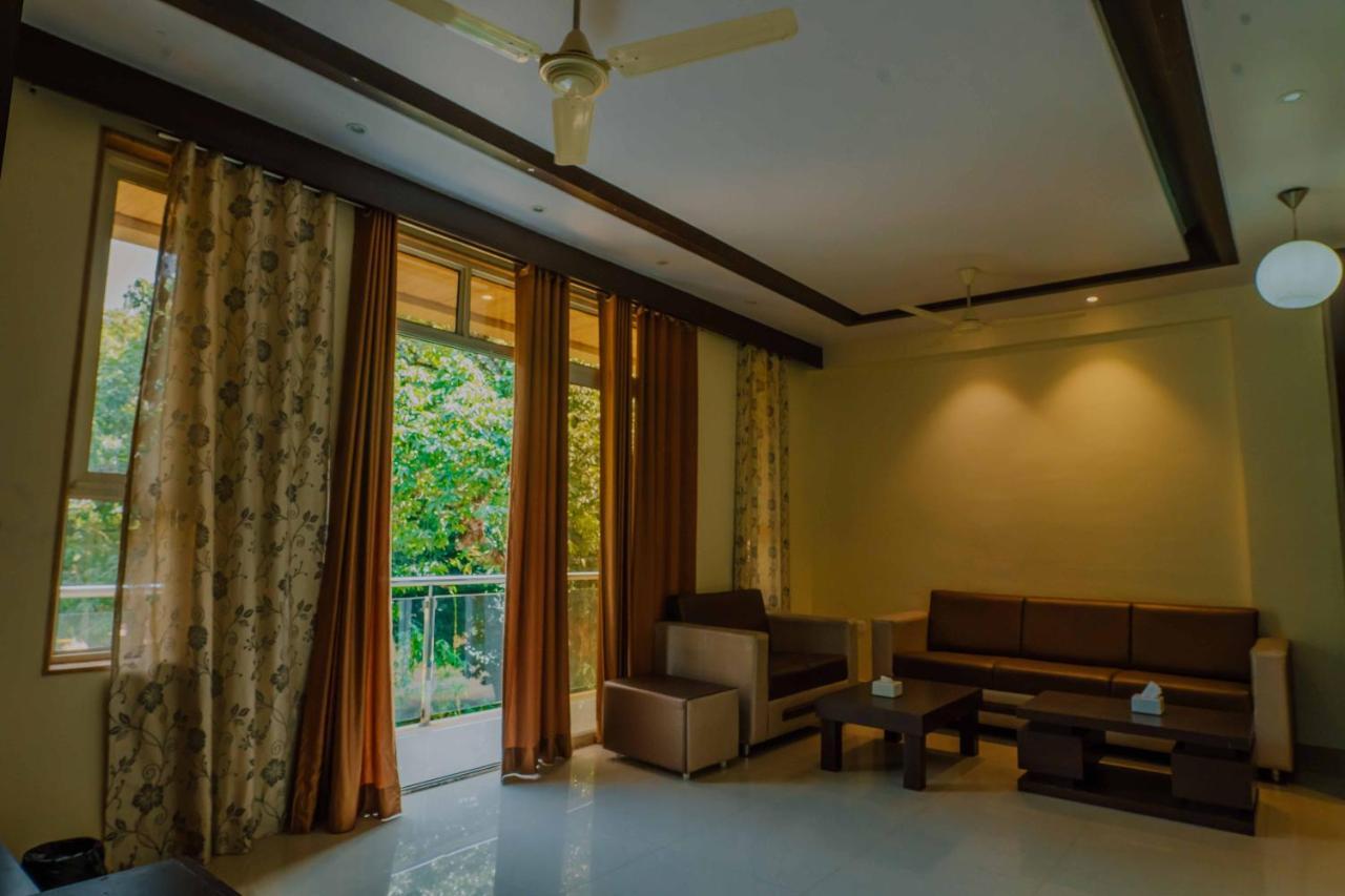 The Oak Woods Hotel Mahabaleshwar Ngoại thất bức ảnh