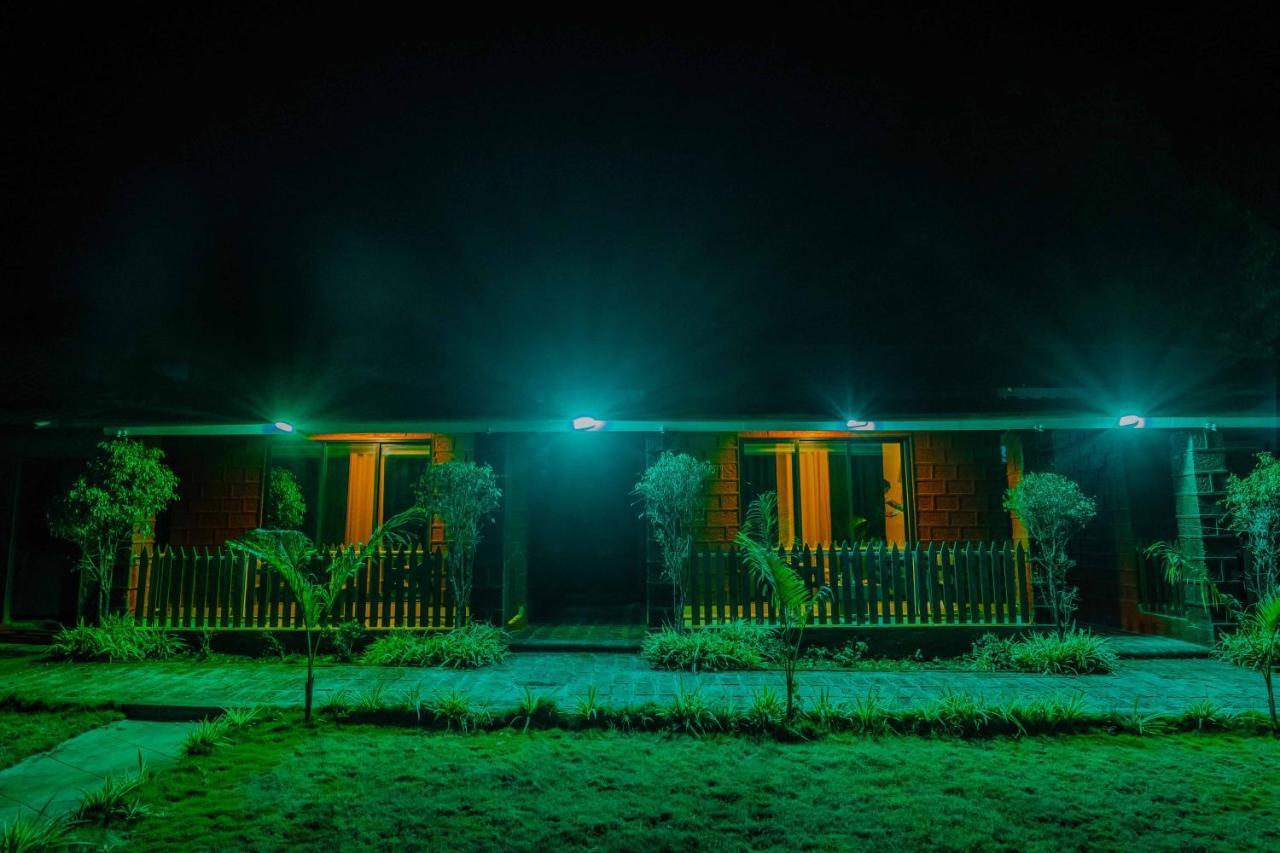 The Oak Woods Hotel Mahabaleshwar Ngoại thất bức ảnh