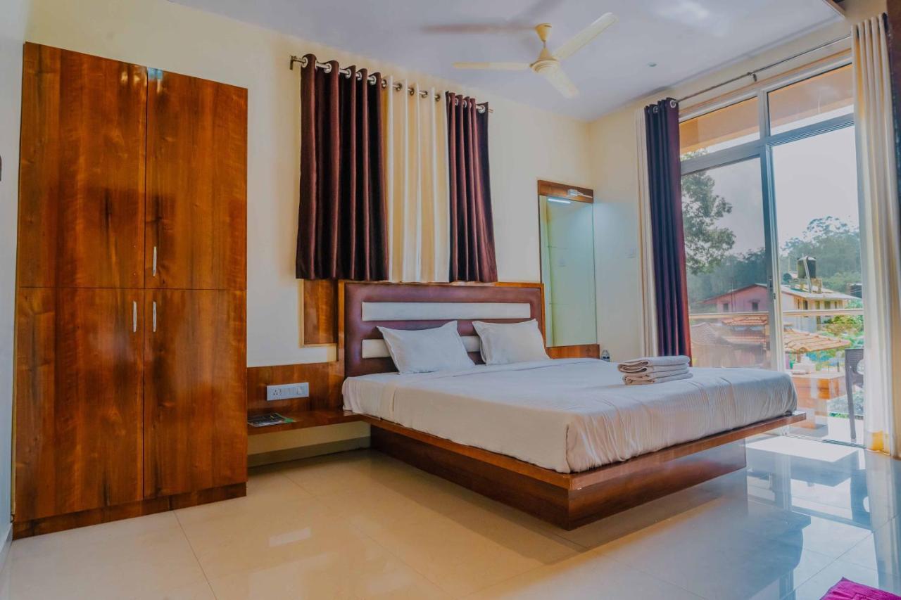 The Oak Woods Hotel Mahabaleshwar Ngoại thất bức ảnh