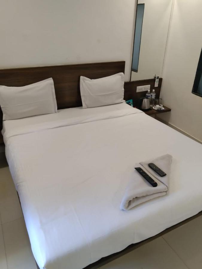 The Oak Woods Hotel Mahabaleshwar Ngoại thất bức ảnh